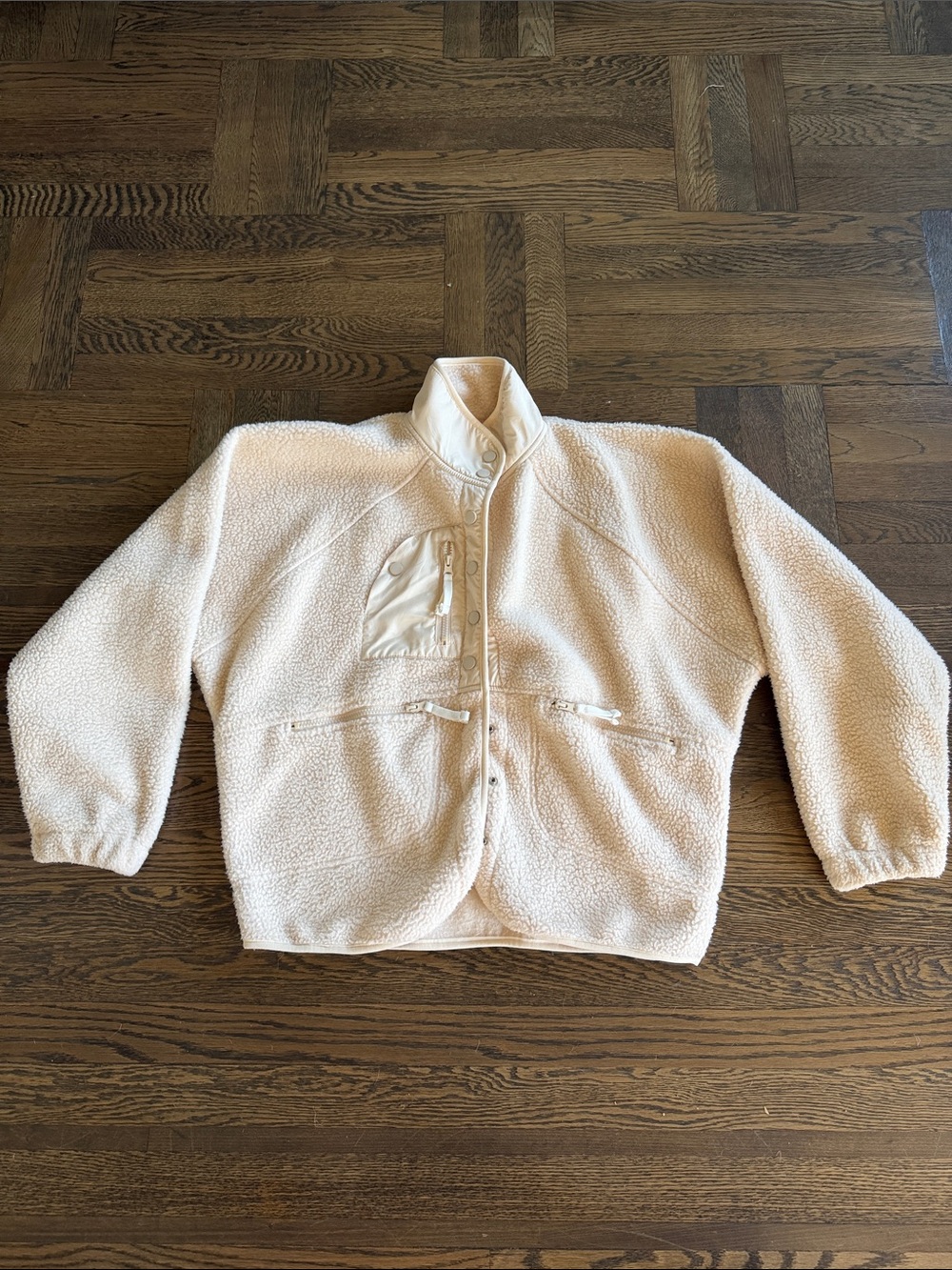 Amazon Essentials Cropped Cream Sherpa Puffer Jacket